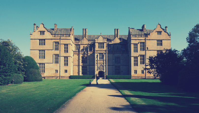 einar-h-reynis-YW1i_xi8dt8-unsplash